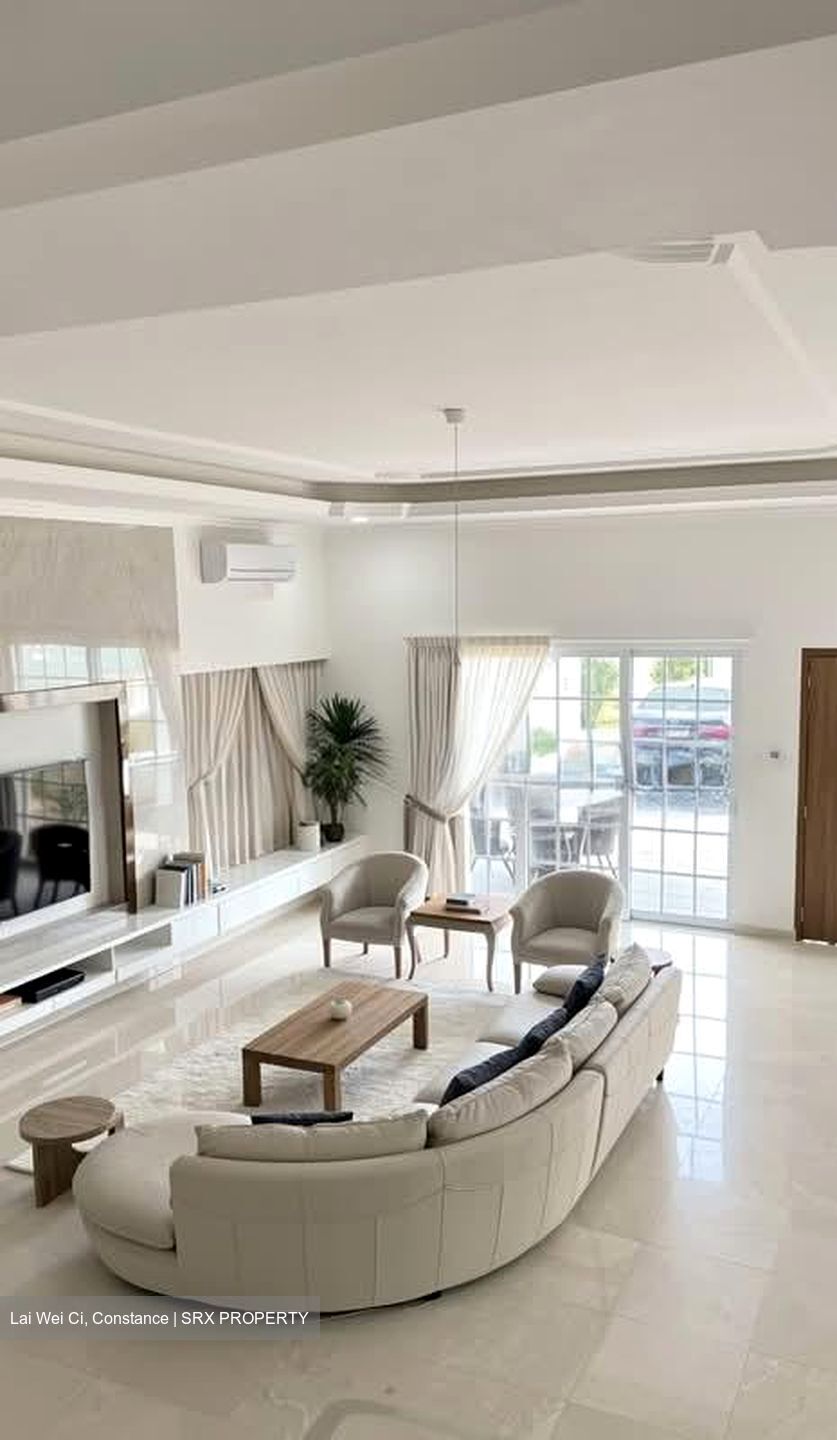 Jalan Yasin (D14), Semi-Detached #593271661